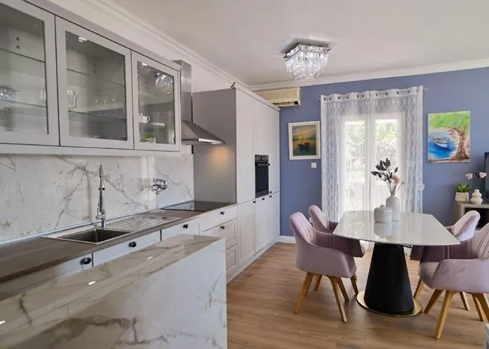 Appartement With Parking Space - 24144 Trogir