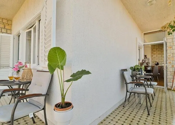 Apartman With Parking Space - 24144